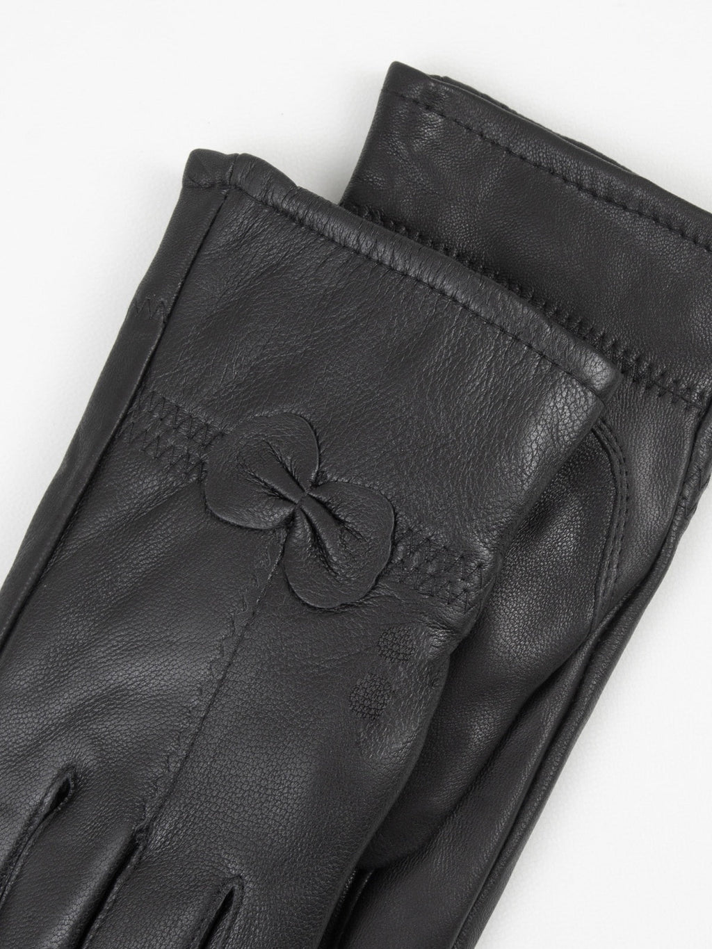 Women's leather gloves